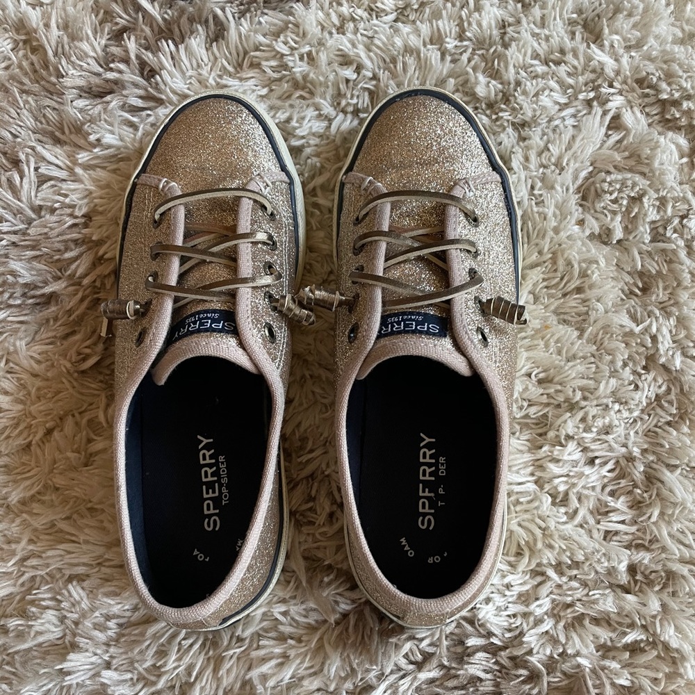 ✨Sperry Gold Sparkle Shoes✨